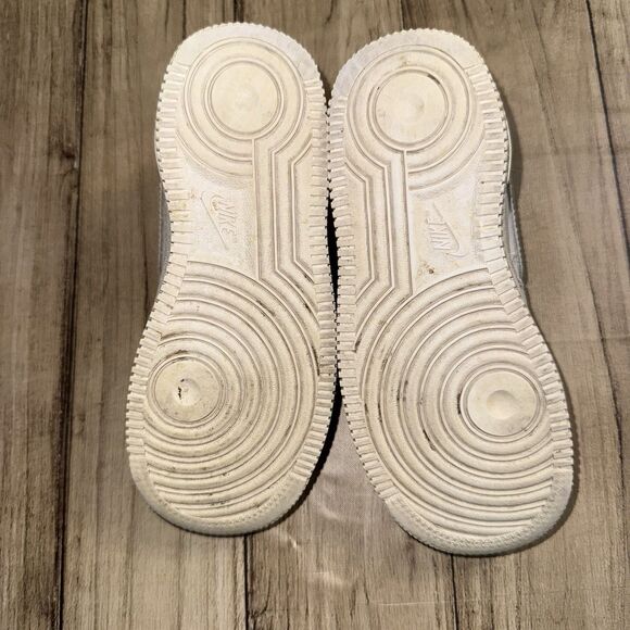 Nike Air Force 1 Low 07 Triple White Leather Sneaker 314193-117 Toddler 12C - Picture 4 of 7